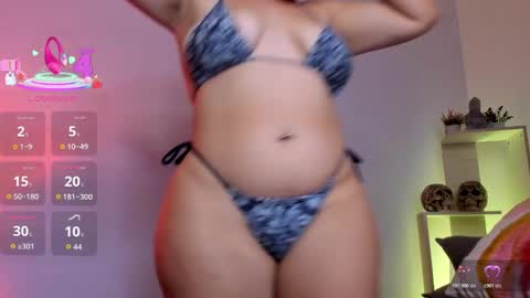 Snapshot of valerie_21 chatting on November 2025 08:25:02 AM Valeriee online show from November 2025 08:25:02 AM