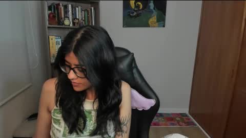 Val  online show from February 2026 12:04:02 AM