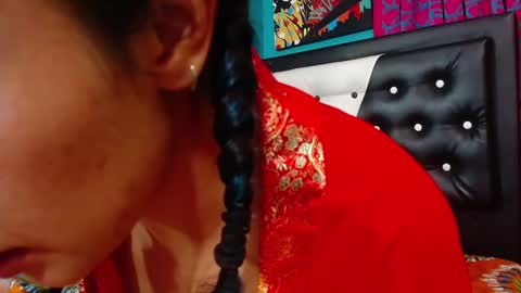 Snapshot of valerie_mase chatting on January 2025 10:45:01 PM vale online show from January 2025 10:45:01 PM