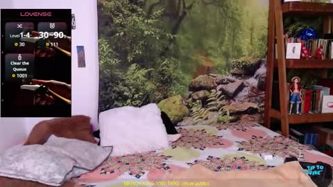 Snapshot of valerie_smile chatting on March 2026 05:55:02 AM Valerie online show from March 2026 05:55:02 AM