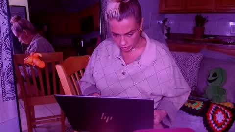 Valerie Virago online show from February 2026 11:39:01 AM