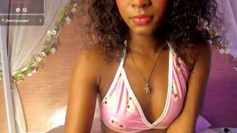 Snapshot of valerie_zans chatting on September 2025 04:58:02 AM valerie_zans online show from September 2025 04:58:02 AM