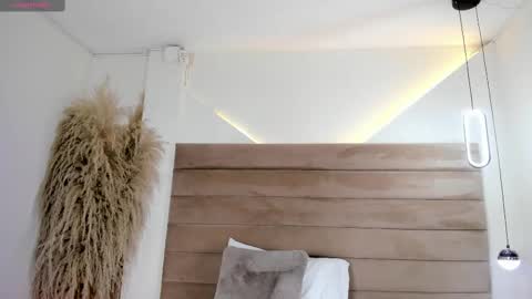 valeri online show from September 2025 12:19:01 PM