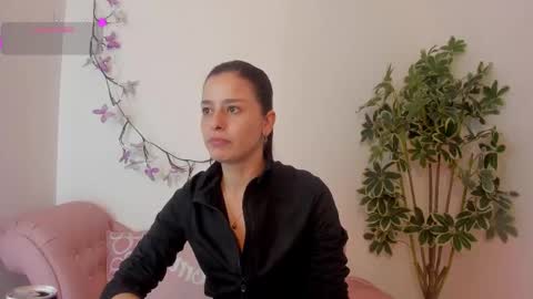 valeriemattson_ online show from October 2025 11:32:02 PM