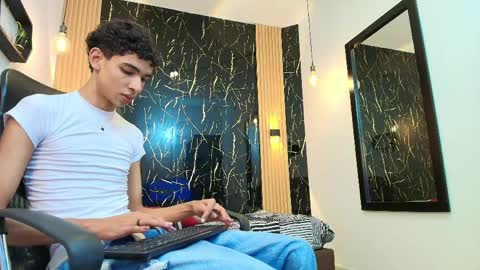 Snapshot of valerihot_1 chatting on April 2026 02:55:01 AM VALERIO online show from April 2026 02:55:01 AM