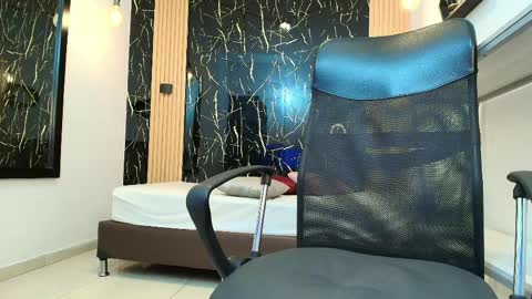 Snapshot of valerihot_1 chatting on April 2026 06:19:01 AM VALERIO online show from April 2026 06:19:01 AM