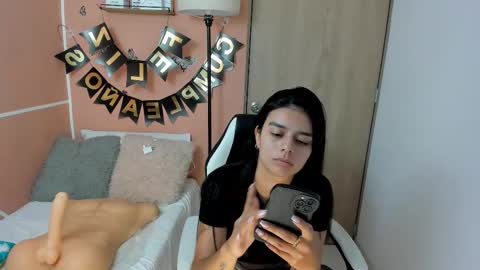 Snapshot of valerihouse chatting on February 2025 11:36:01 PM Juli C online show from February 2025 11:36:01 PM