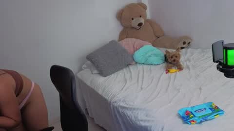 valerihouse_ online show from August 2026 02:03:01 AM