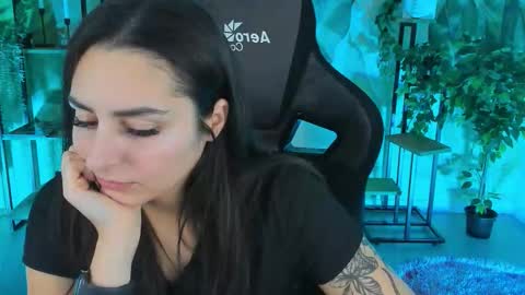 Valerie online show from December 2025 02:44:02 PM