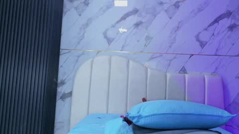Valeryn online show from May 2026 03:01:02 AM