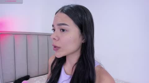 Cris  online show from January 2025 03:23:02 AM