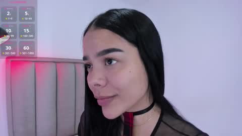 Cris  online show from October 2025 05:00:01 PM