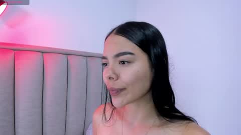 Snapshot of valery__nova chatting on April 2026 02:04:01 AM Cris online show from April 2026 02:04:01 AM