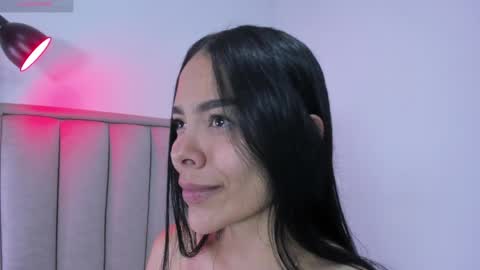 Snapshot of valery__nova chatting on April 2026 01:32:02 PM Cris online show from April 2026 01:32:02 PM
