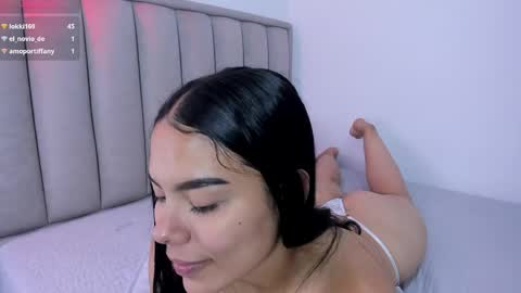 Snapshot of valery__nova chatting on April 2026 05:30:01 PM Cris online show from April 2026 05:30:01 PM