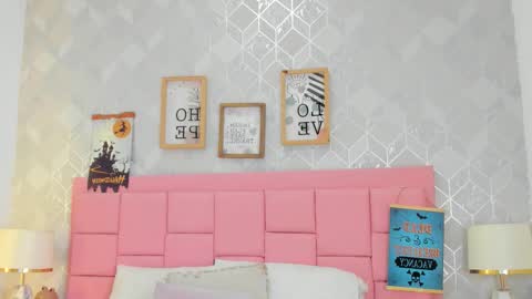 Valery  online show from October 2025 11:55:02 AM