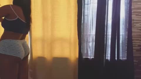 valery_lovex_ online show from December 2025 02:00:02 PM