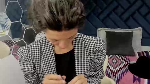 Snapshot of valery_more__ chatting on November 2025 12:15:02 PM VALERY MORE online show from November 2025 12:15:02 PM