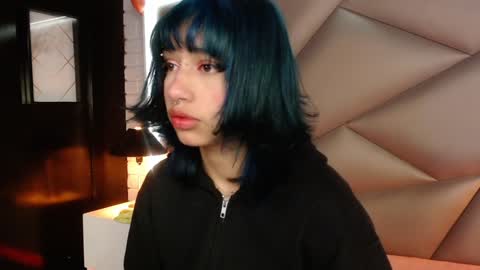 valery_smith15 online show from January 2025 03:18:02 AM