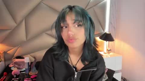 valery_smith15 online show from February 2025 06:06:02 AM