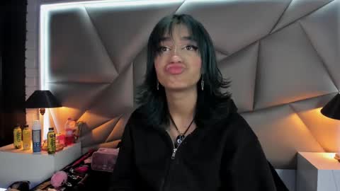 valery_smith15 online show from February 2025 03:09:02 AM