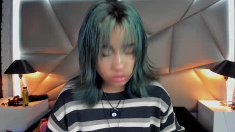 valery_smith15 online show from March 2025 09:18:01 AM