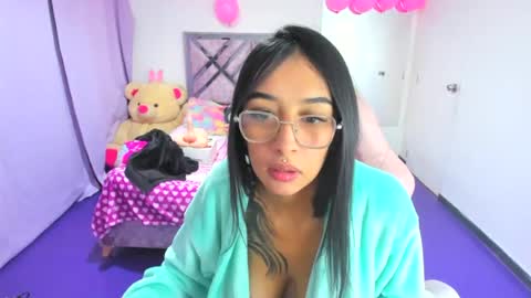 Snapshot of valery_taylor_1 chatting on June 2026 04:50:02 AM valery online show from June 2026 04:50:02 AM