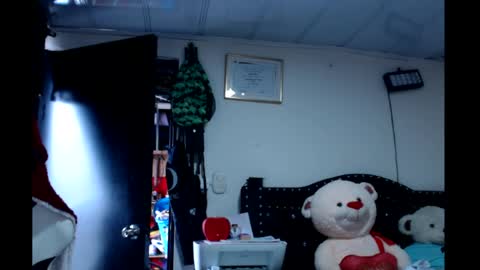 Snapshot of valerybaker1 chatting on April 2026 07:59:02 PM B V Naughty online show from April 2026 07:59:02 PM