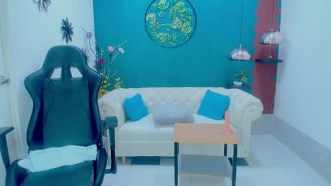 Snapshot of valerybliss_ chatting on April 2026 01:42:02 AM Valery online show from April 2026 01:42:02 AM