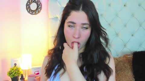 valery online show from December 2024 04:00:01 AM