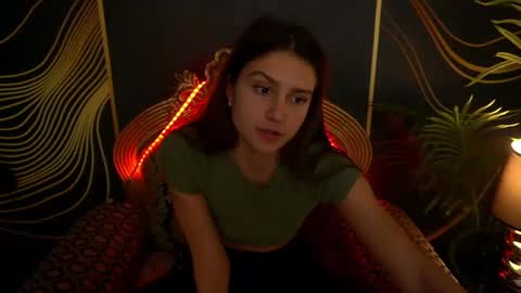 Snapshot of valeryroyale chatting on February 2025 02:48:02 PM Valery online show from February 2025 02:48:02 PM