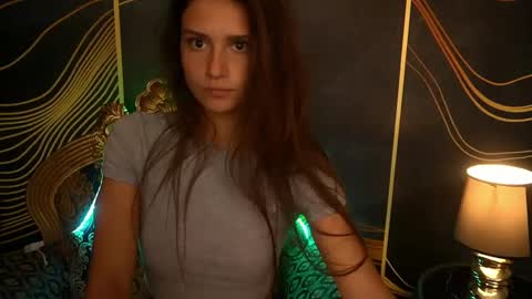 Snapshot of valeryroyale chatting on March 2025 12:01:02 PM Valery online show from March 2025 12:01:02 PM