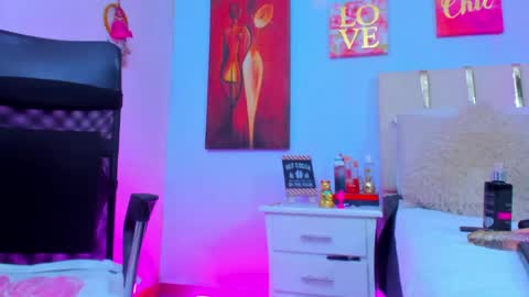 Snapshot of valerysex4u chatting on April 2026 01:42:02 AM Valery online show from April 2026 01:42:02 AM