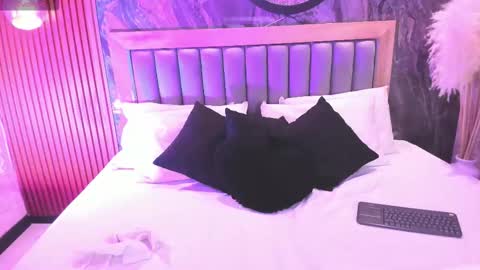 Valerie Shadey  online show from January 2026 09:51:02 PM