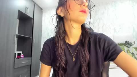 Valery Skinnyy  online show from September 2025 11:39:02 PM