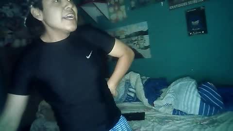 Snapshot of valesh20 chatting on September 2025 12:43:01 AM Valesh19 online show from September 2025 12:43:01 AM