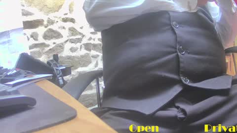 Valgnius online show from February 2025 01:19:01 PM