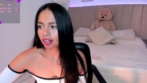 Snapshot of valka_wolfe chatting on December 2024 12:02:01 AM Valka online show from December 2024 12:02:01 AM