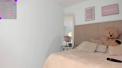 Snapshot of valka_wolfe chatting on January 2025 09:02:01 PM Valka online show from January 2025 09:02:01 PM