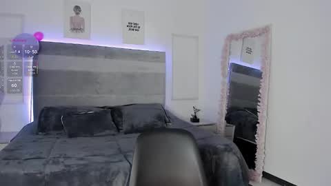 Snapshot of valka_wolfe chatting on October 2025 02:35:01 PM Valka online show from October 2025 02:35:01 PM