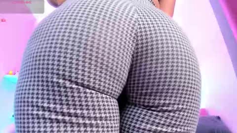 Valkiria online show from November 2025 05:30:02 AM