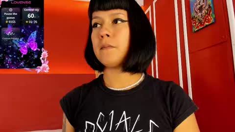 Snapshot of valkiria_wine chatting on March 2026 01:25:01 PM Valki online show from March 2026 01:25:01 PM