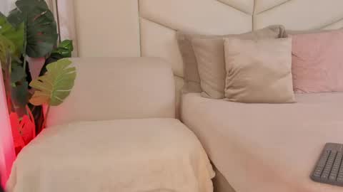 ValkyBes online show from June 2026 11:52:01 PM