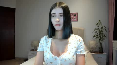 Snapshot of vallejo_macarena chatting on April 2026 12:59:02 AM Macarena online show from April 2026 12:59:02 AM