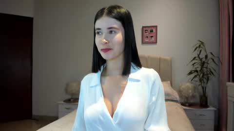 Snapshot of vallejo_macarena chatting on April 2026 03:01:01 AM Macarena online show from April 2026 03:01:01 AM