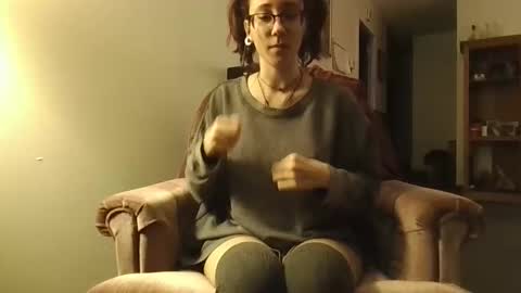 Snapshot of valleriestarr chatting on December 2024 02:42:01 AM Vallerie Starr online show from December 2024 02:42:01 AM