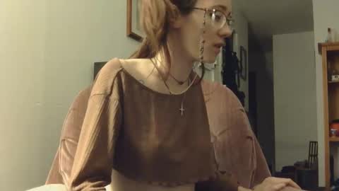 Snapshot of valleriestarr chatting on January 2025 03:41:02 AM Vallerie Starr online show from January 2025 03:41:02 AM