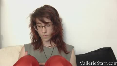 Snapshot of valleriestarr chatting on October 2025 02:55:01 AM Vallerie Starr online show from October 2025 02:55:01 AM