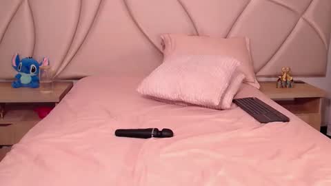 Vallery online show from September 2025 12:59:02 AM