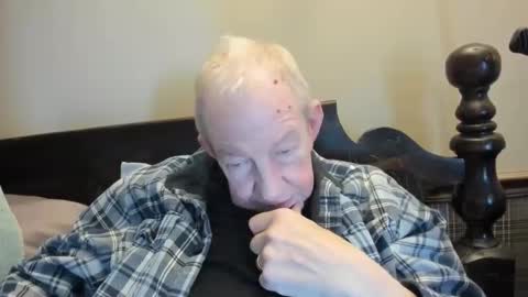 Snapshot of valleylaker chatting on February 2026 07:17:02 PM valleylaker online show from February 2026 07:17:02 PM